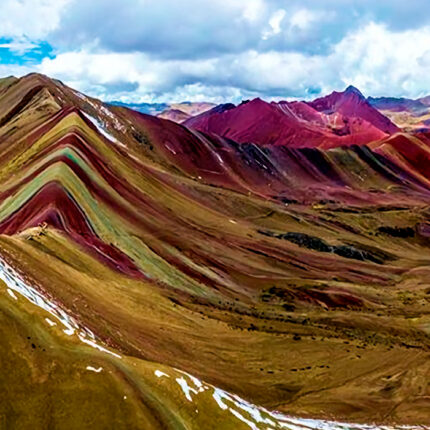 Rainbow Cusco Tour – 06 days with Hotel