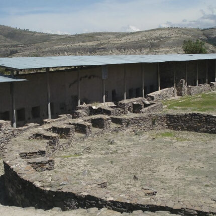 Huari – Quinoa – Pampas de Ayacucho Full-Day